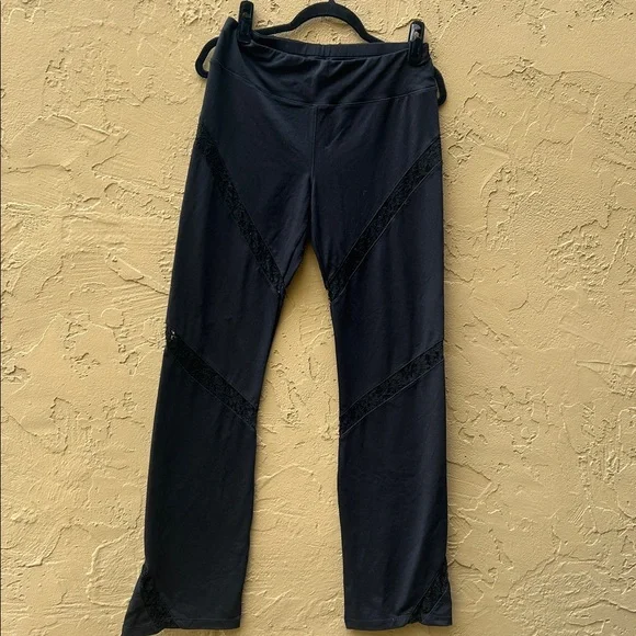 🎉HOST PICK🎉 Boston Proper Black Lace Inset Athleisure 2pc Set - Picture 4 of 8